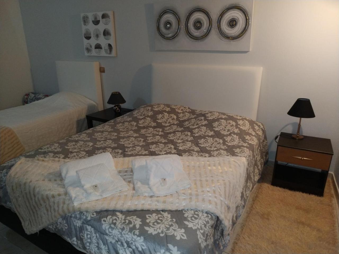 Family Room Balcony,776717431:JPEG