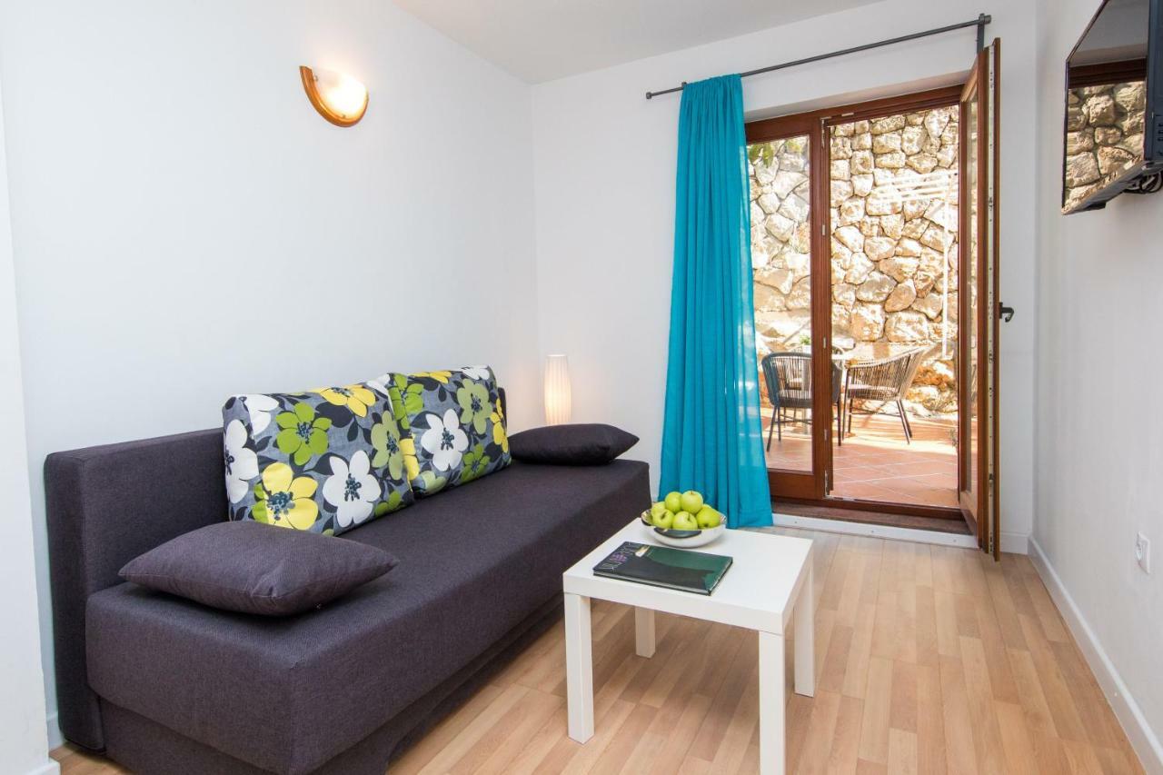 Suite Terrace,778795155:JPEG