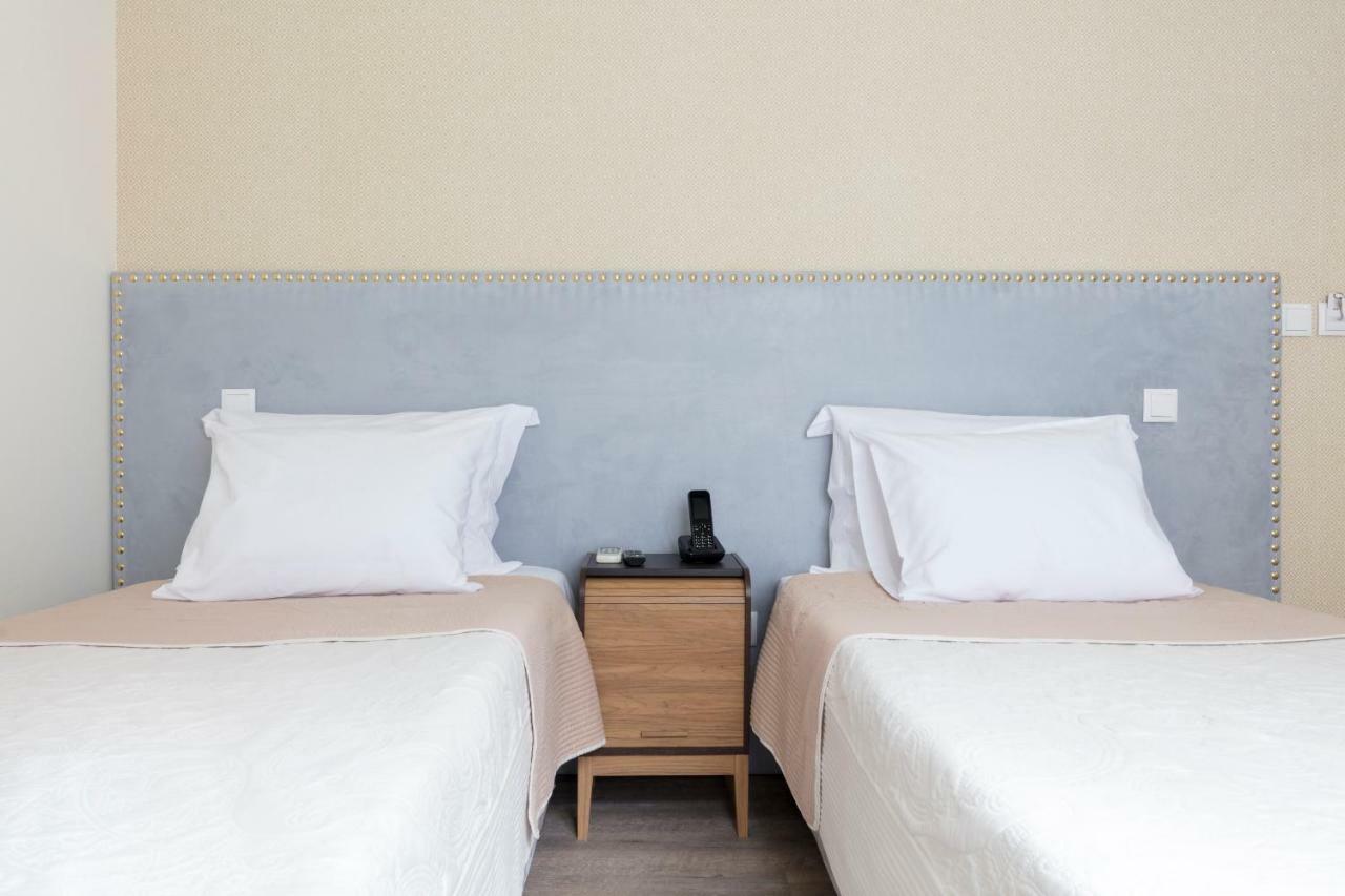 Twin Room,779138505:JPEG