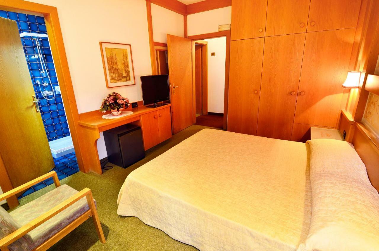 Economy Double or Twin Room,1580551943:JPEG