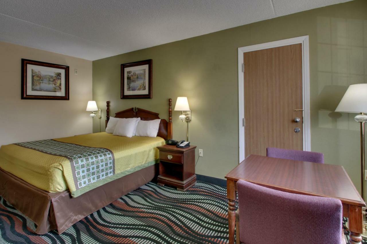 Superior King Bed Select Stairs Level
