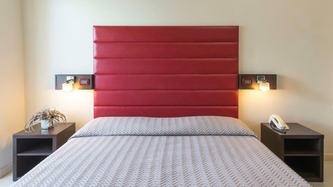 Superior Double or Twin Room,1004319387:JPEG