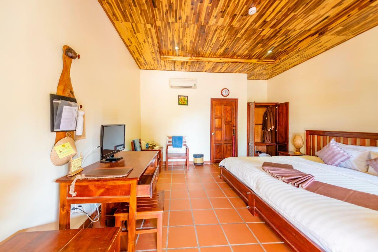 Deluxe Double Room Partial Sea View