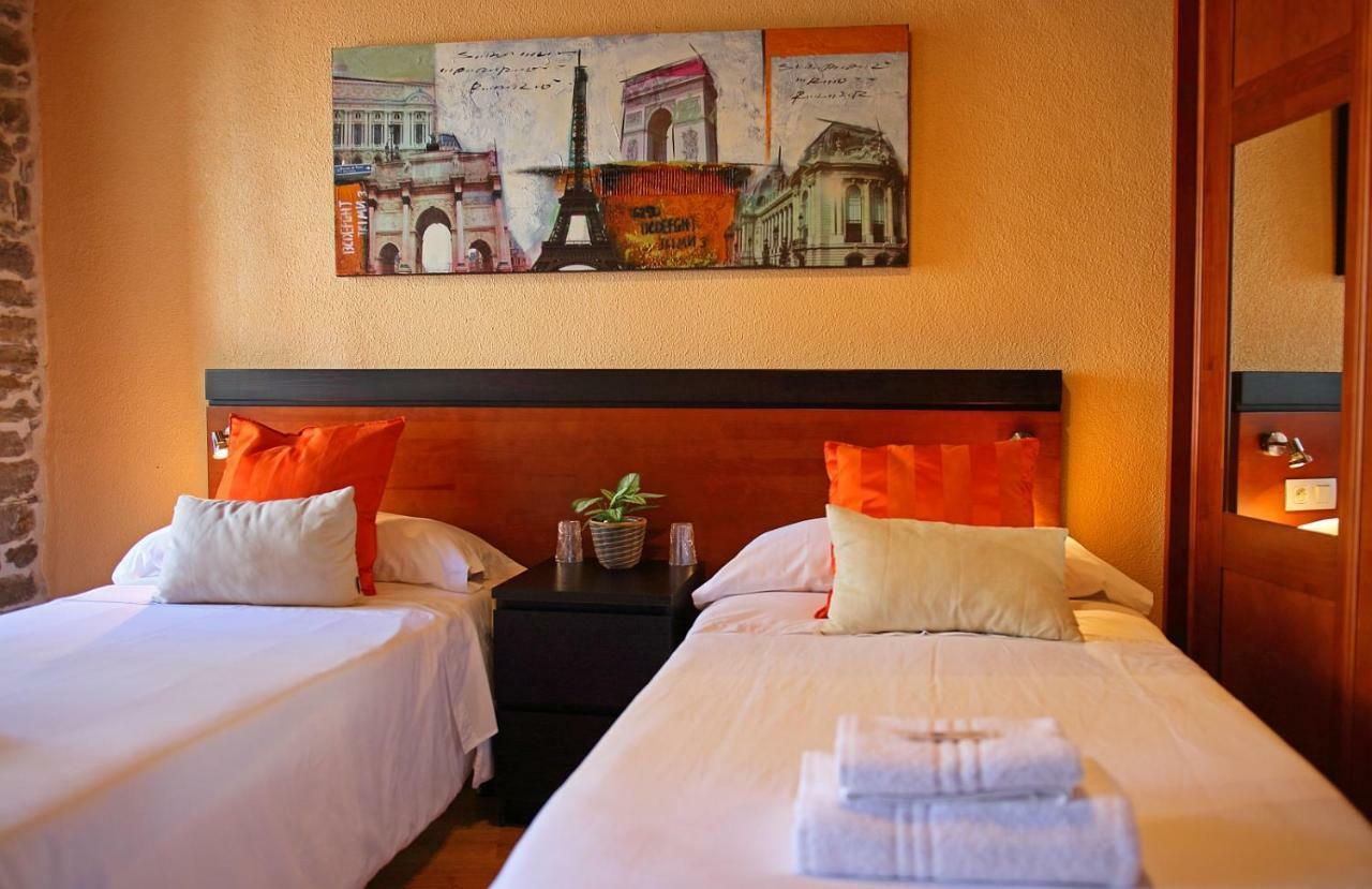 Double Room Private Bathroom