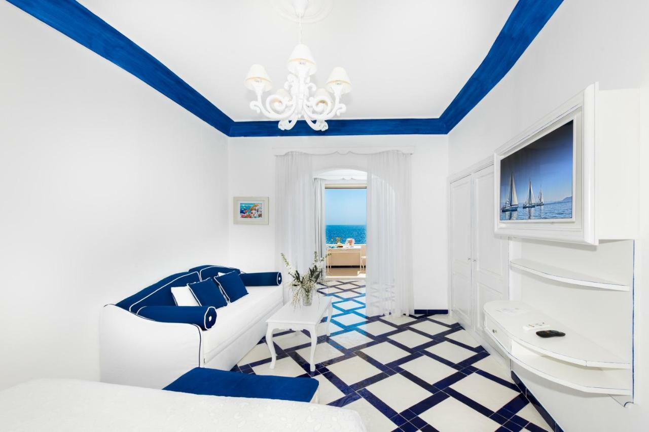 Large Superior Studio Sea View