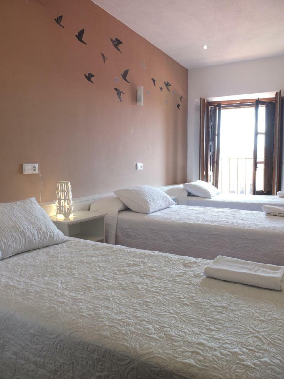 Triple Room,780085200:JPEG