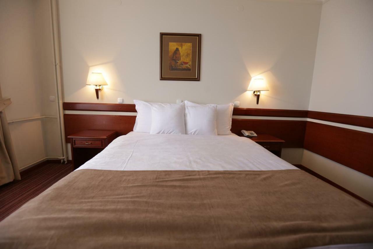 Double or Twin Room Park View Balcony
