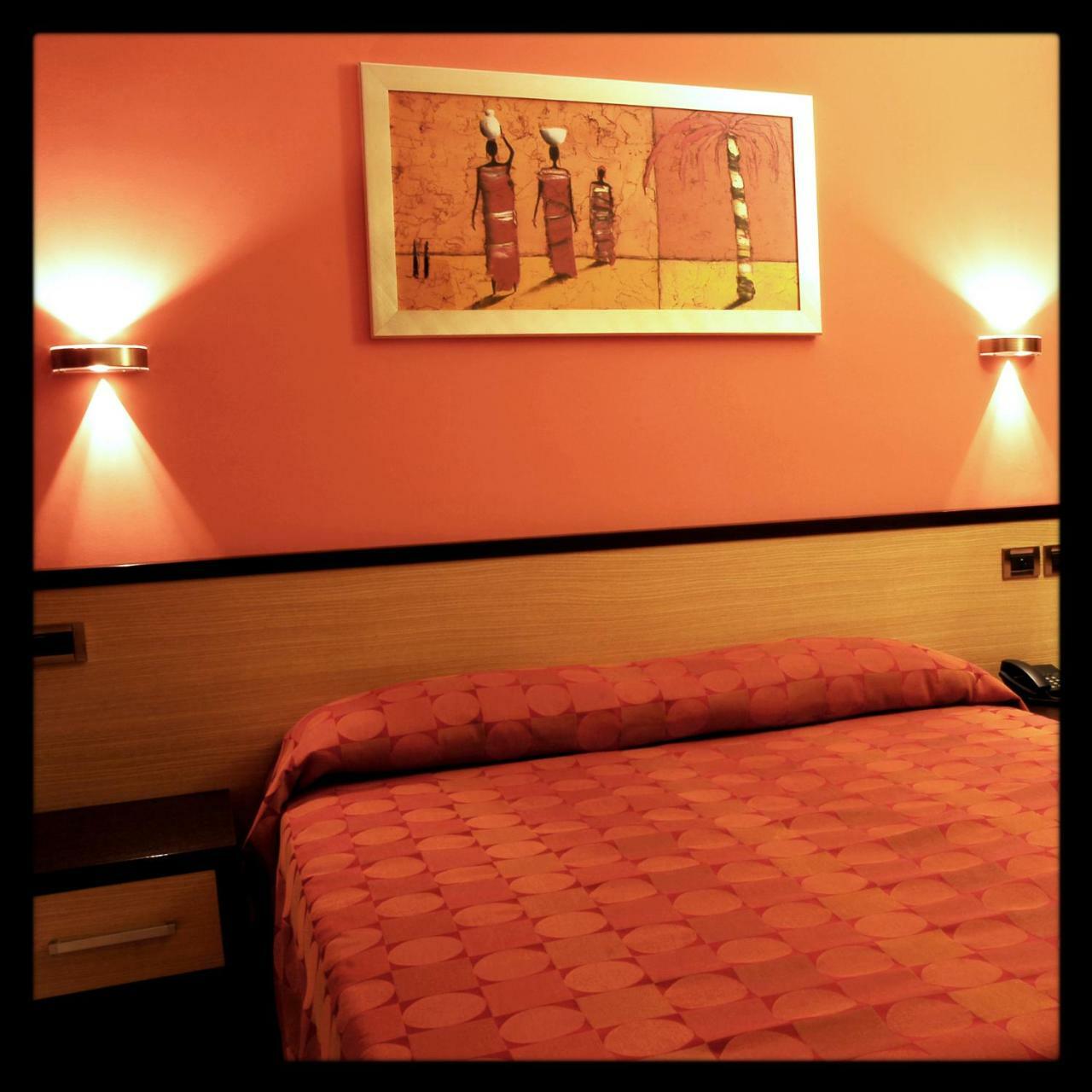 Double Room,1580155781:JPEG