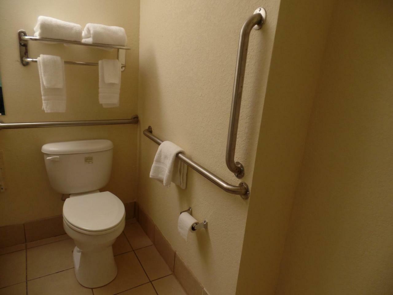 Queen Room - Disability Access