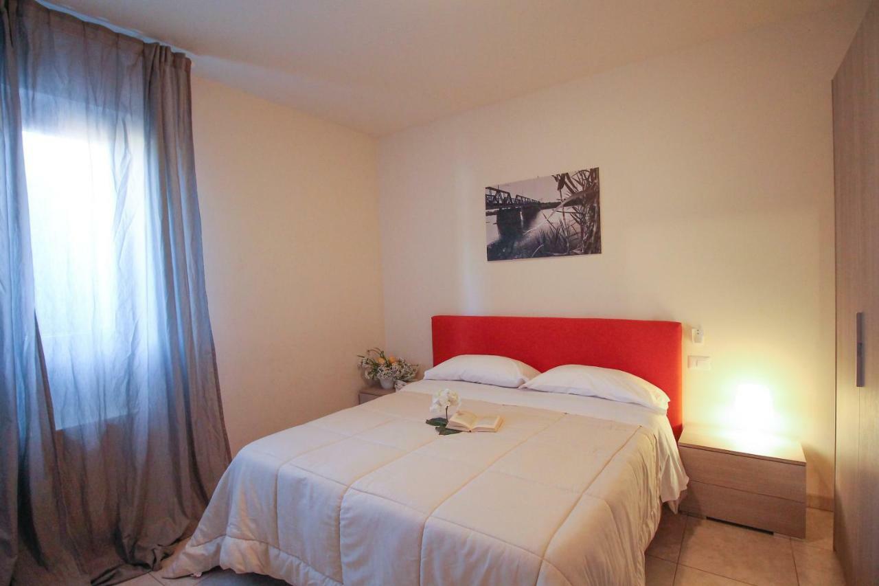 Two-Bedroom Apartment,780924192:JPEG