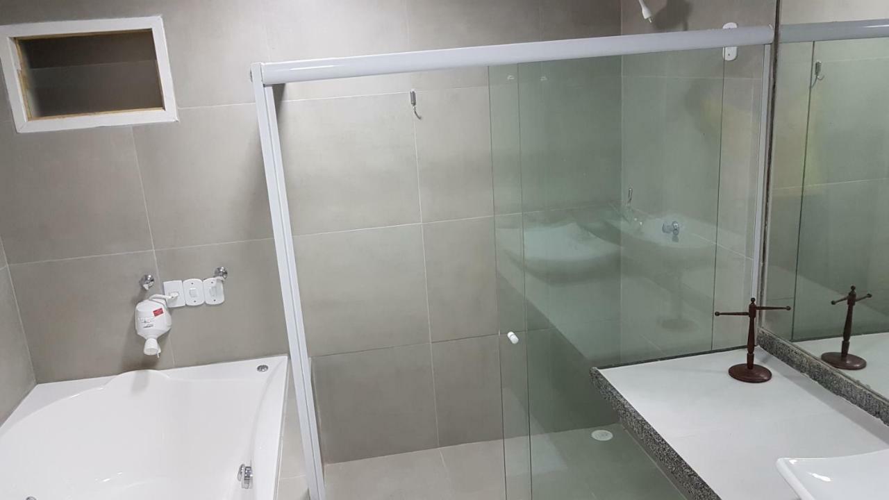King Suite Spa Bath