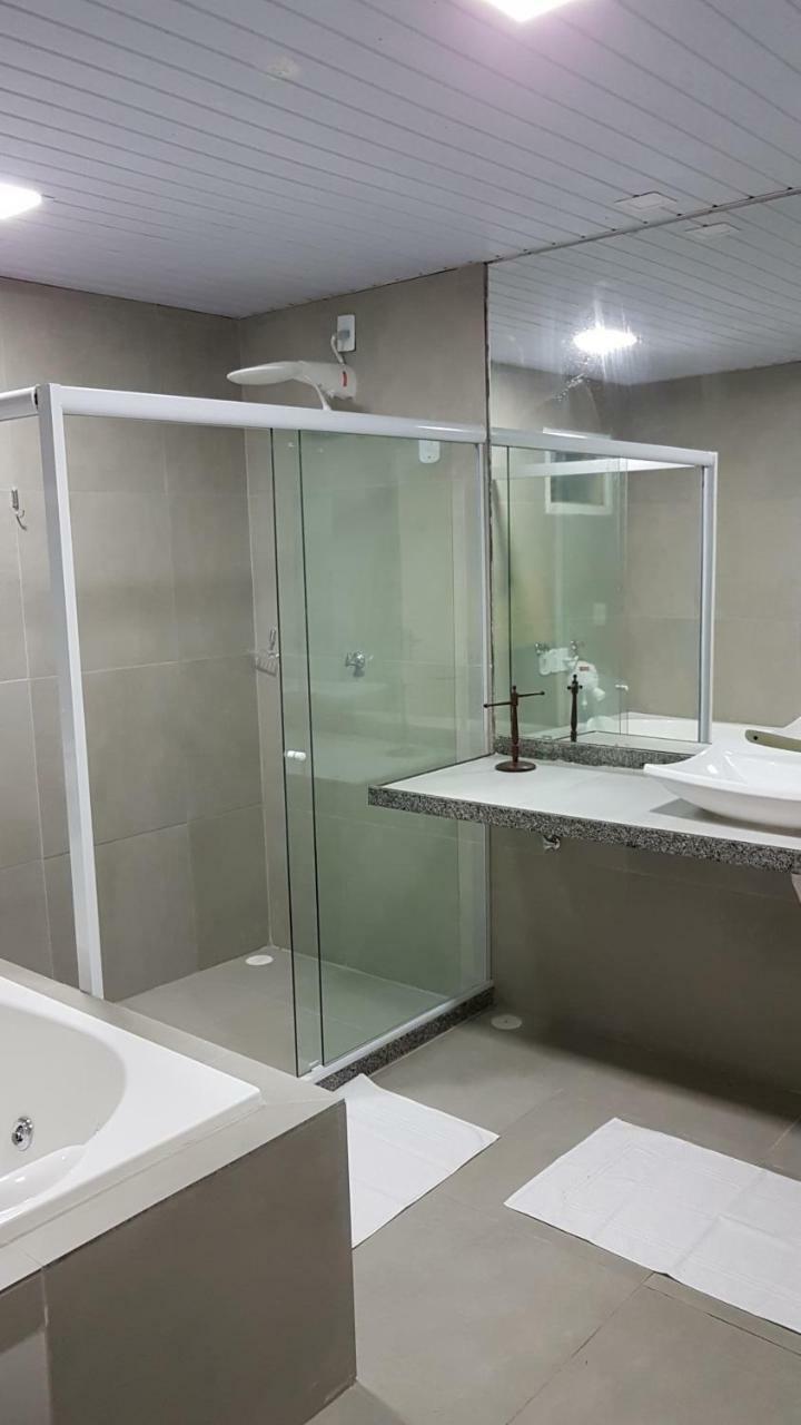 King Suite Spa Bath