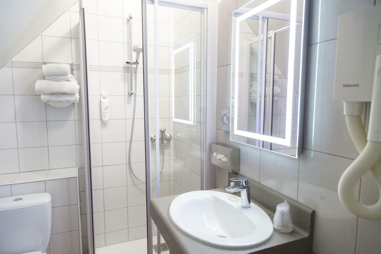 Single Room,1026892045:JPEG