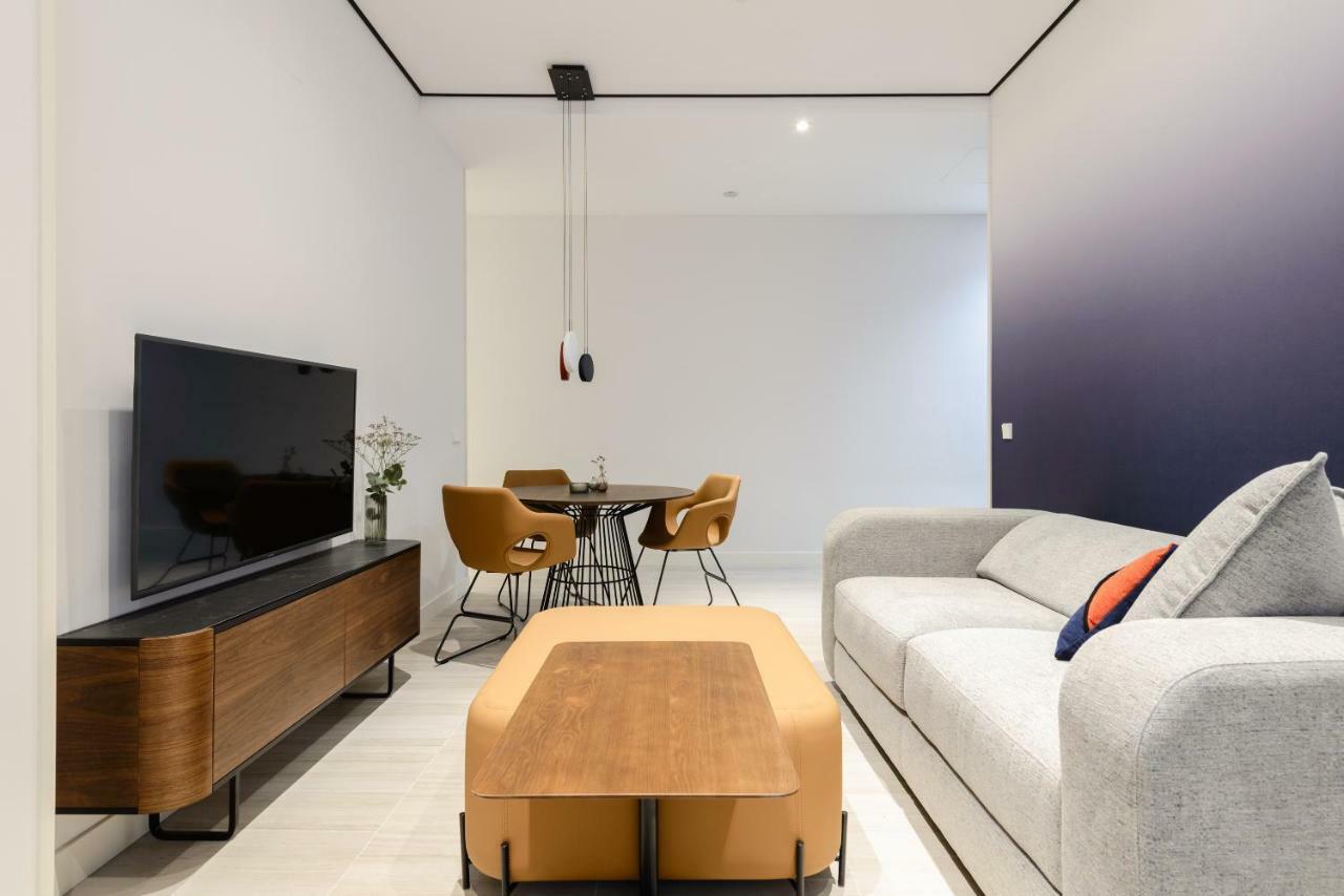 One-Bedroom Apartment,820510787:JPEG