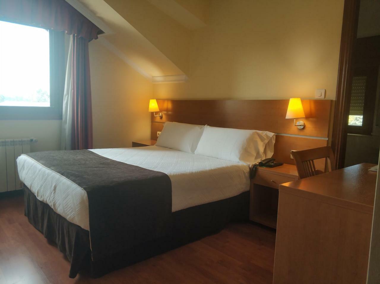 Budget Double or Twin Room,1013021545:JPEG