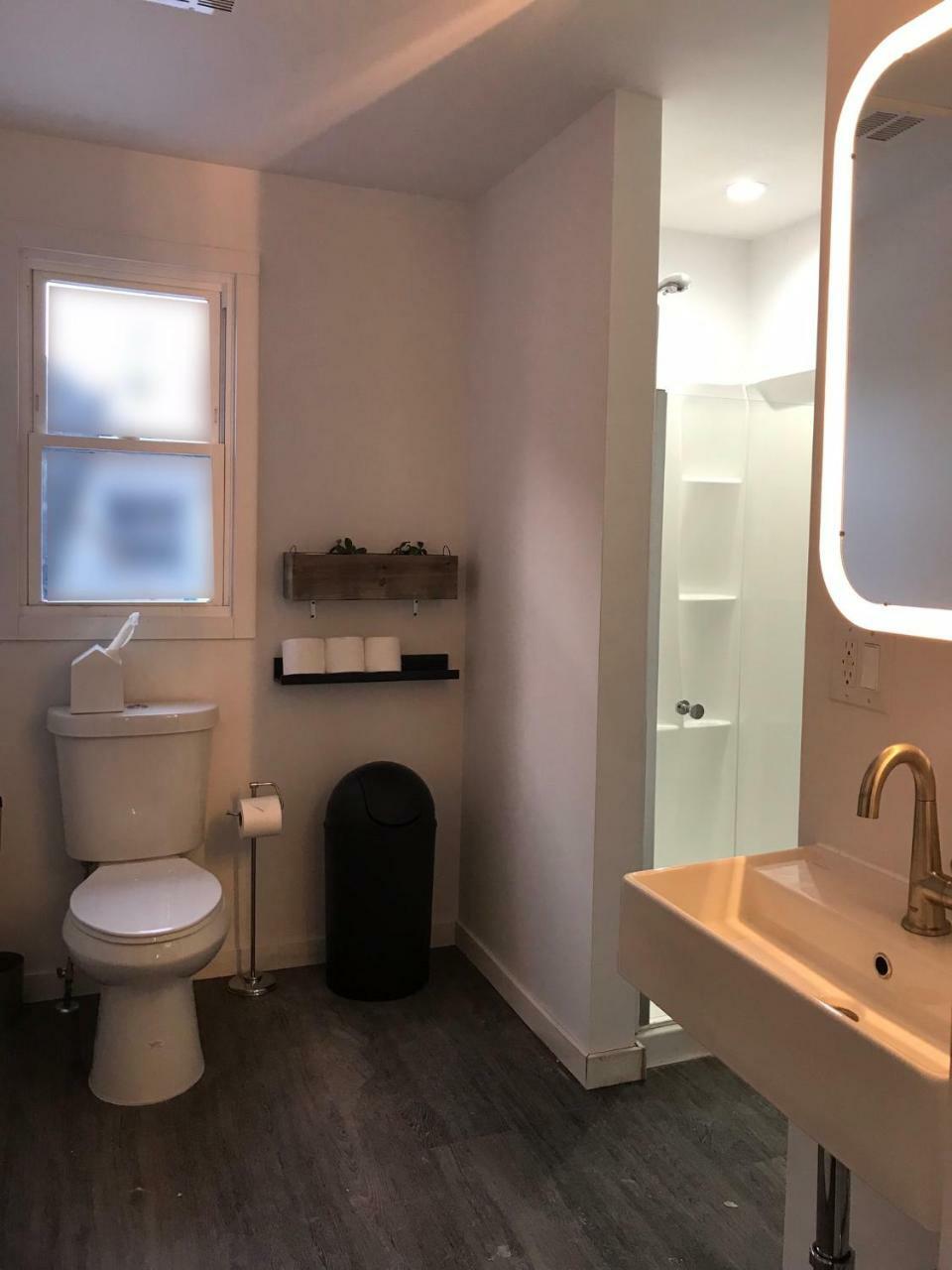 Basic Triple Room,781980411:JPEG