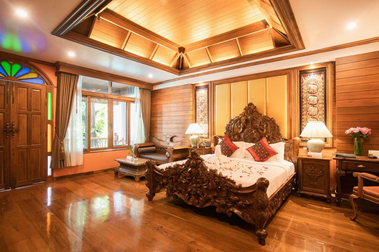Executive Suite Pool Access