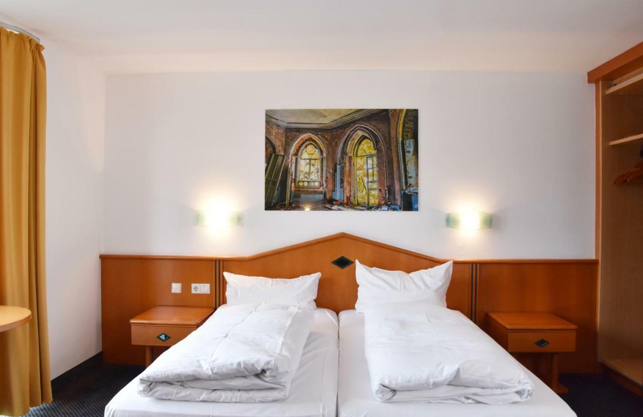 Double Room,784071864:JPEG