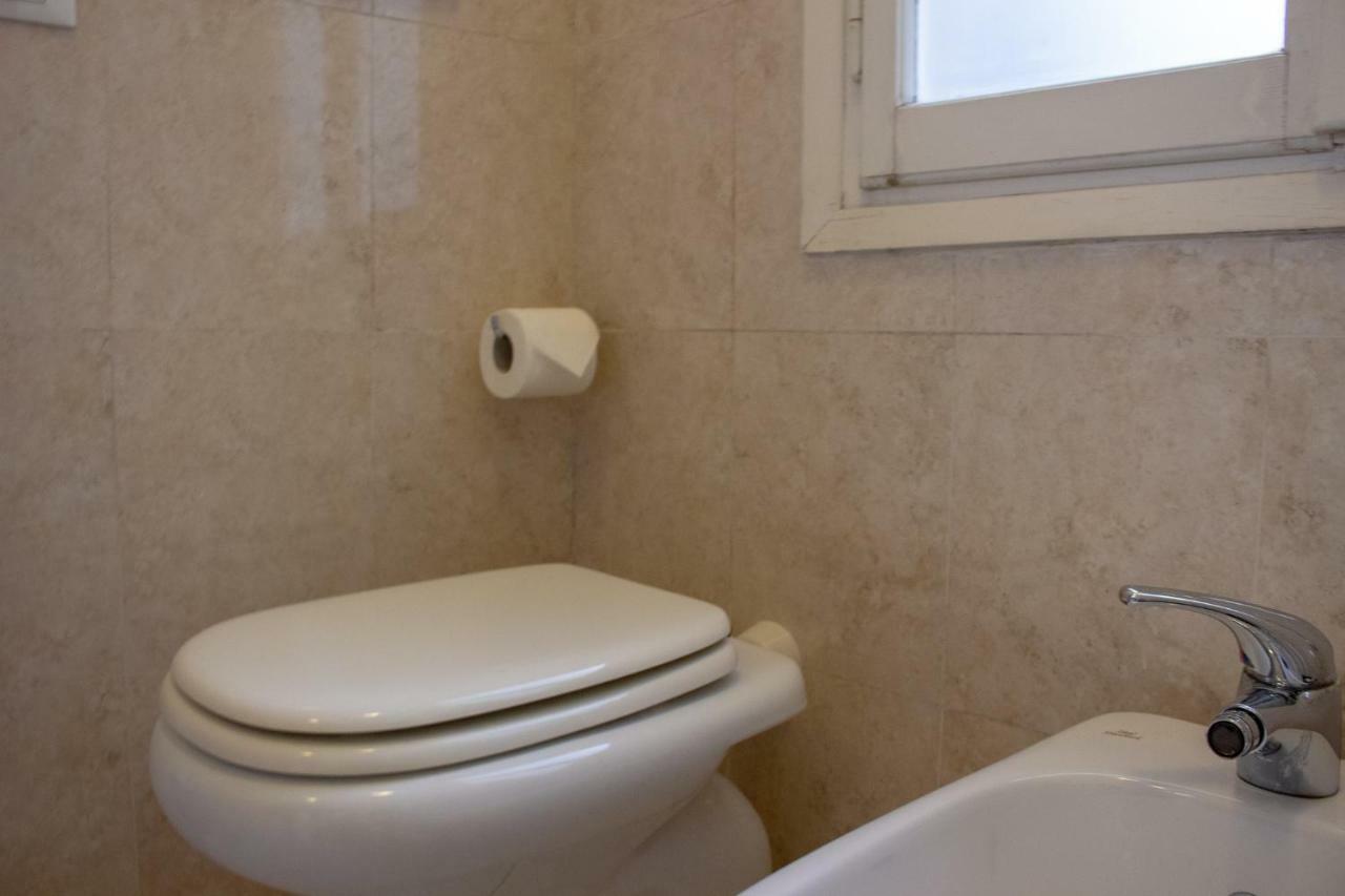 One-Bedroom Apartment Private External Bathroom