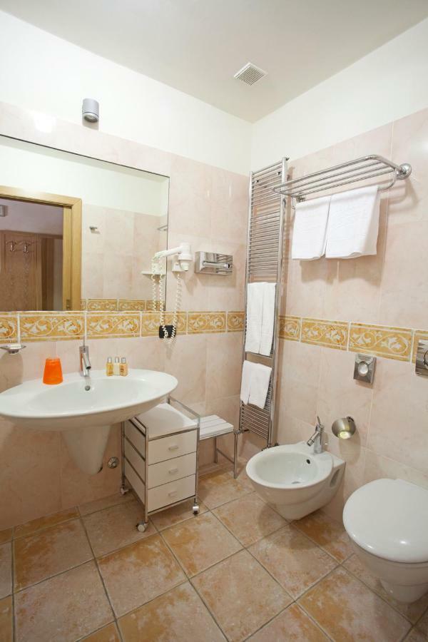 Triple Room - SPA Package,1583668460:JPEG