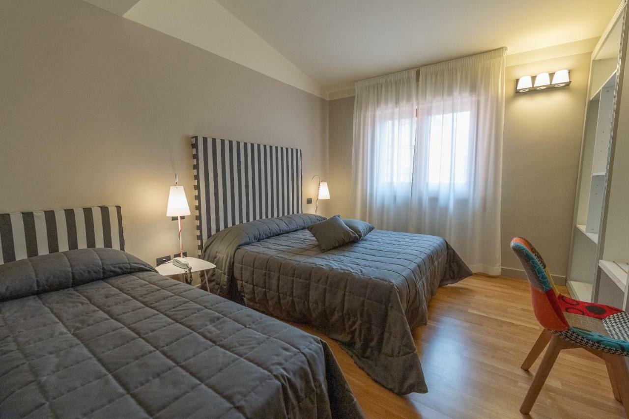 Superior Triple Room,789439008:JPEG