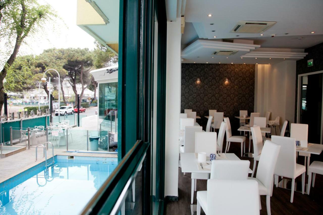 Classic Double or Twin Room Sea View