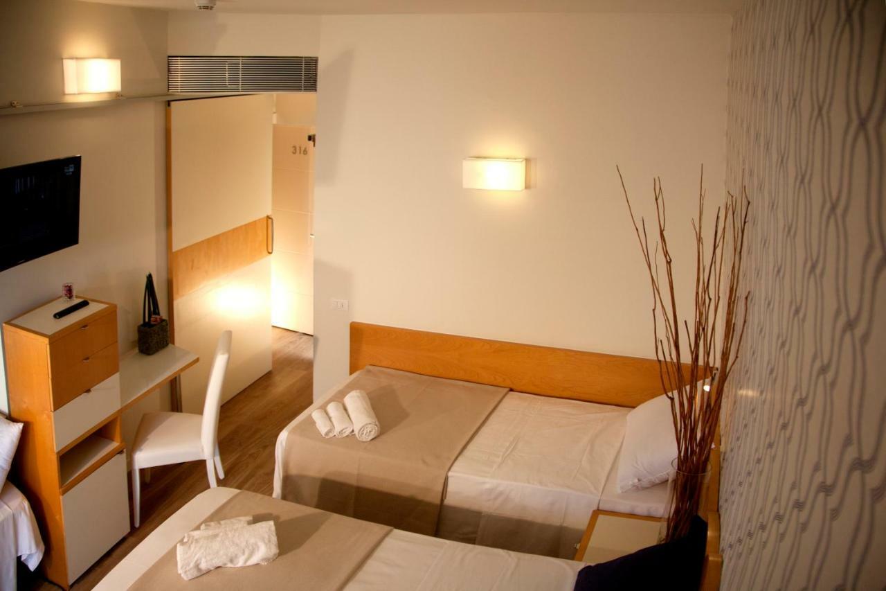 Superior Triple Room Sea View