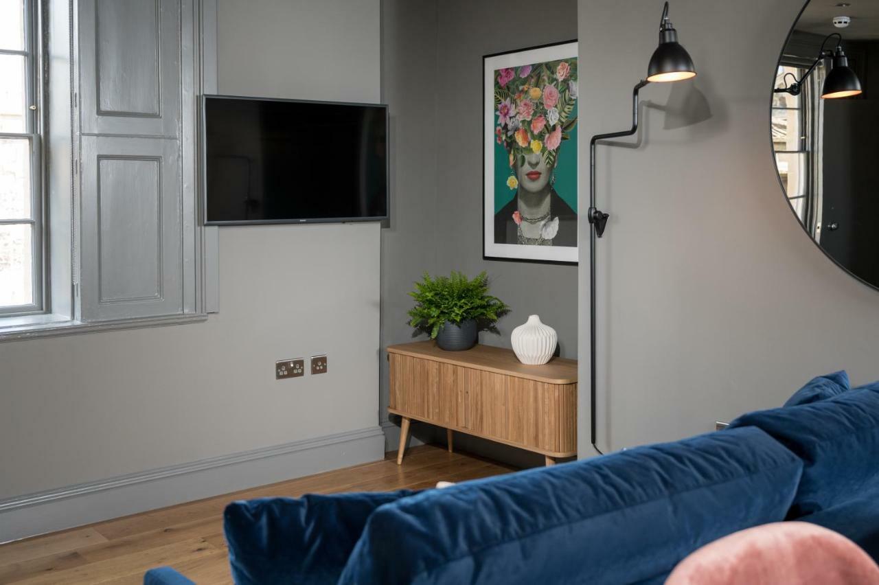 Deluxe Studio Apartment Upper Floor
