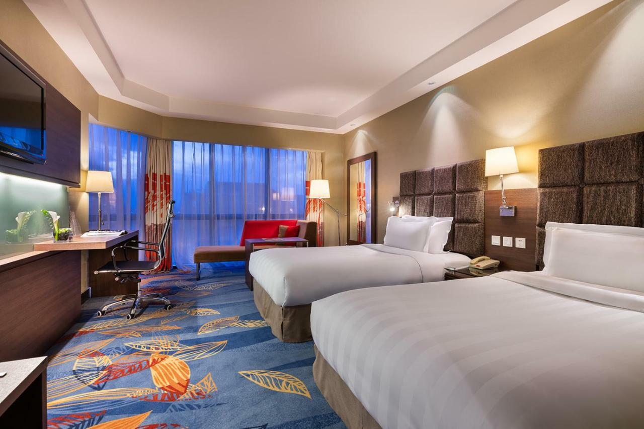 Deluxe Room Twin
