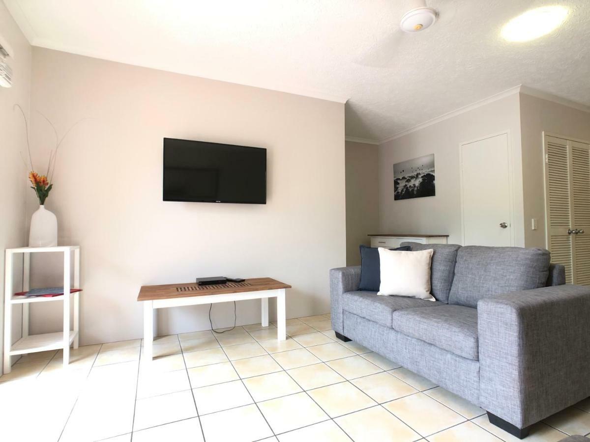 Premium One-Bedroom Apartment Garden View