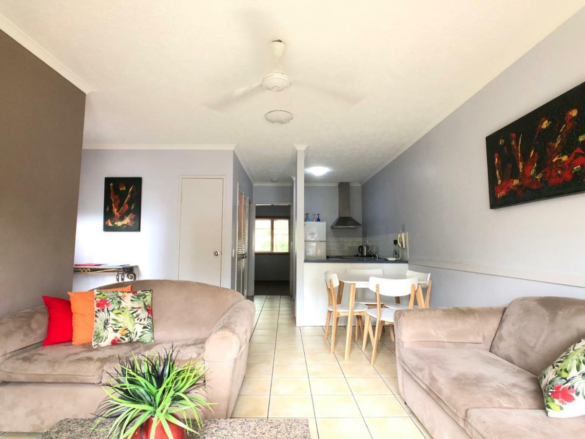 One-Bedroom Apartment Garden View