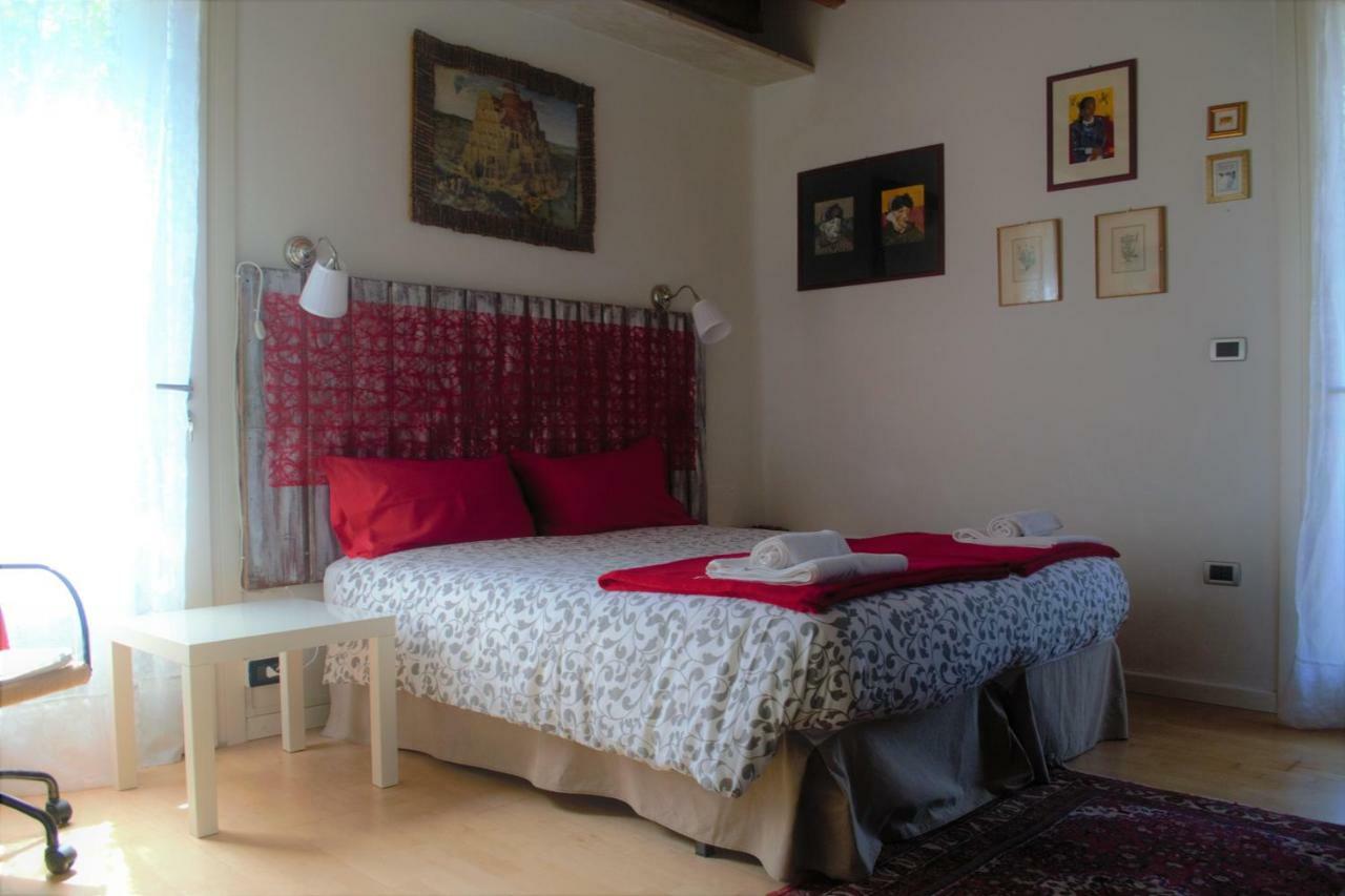 Double Room Private External Bathroom