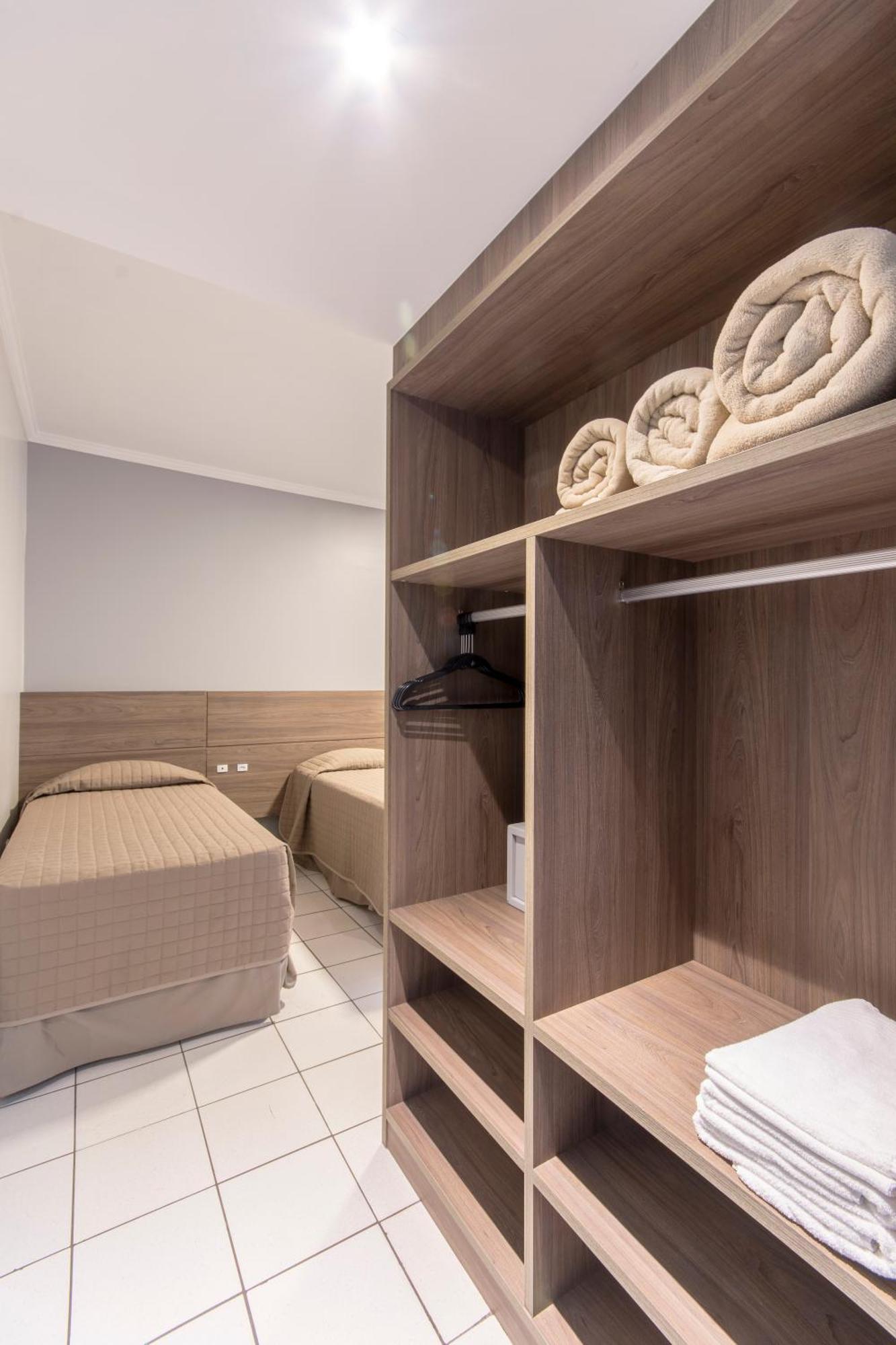 Superior Quadruple Room,925714687:JPEG