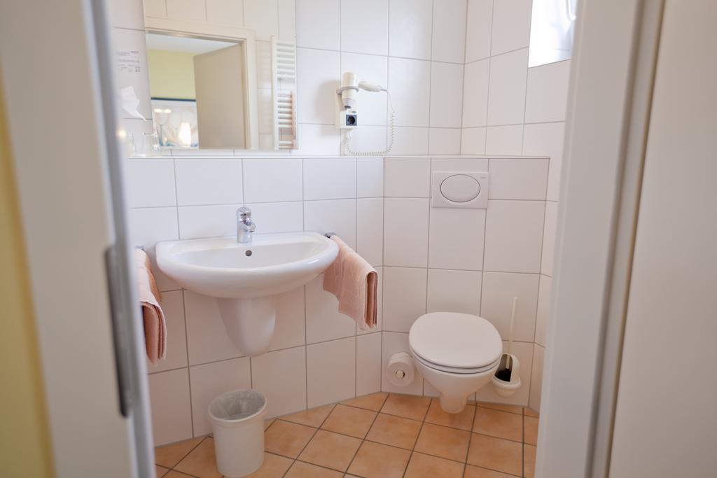 Double Room,690305616:JPEG
