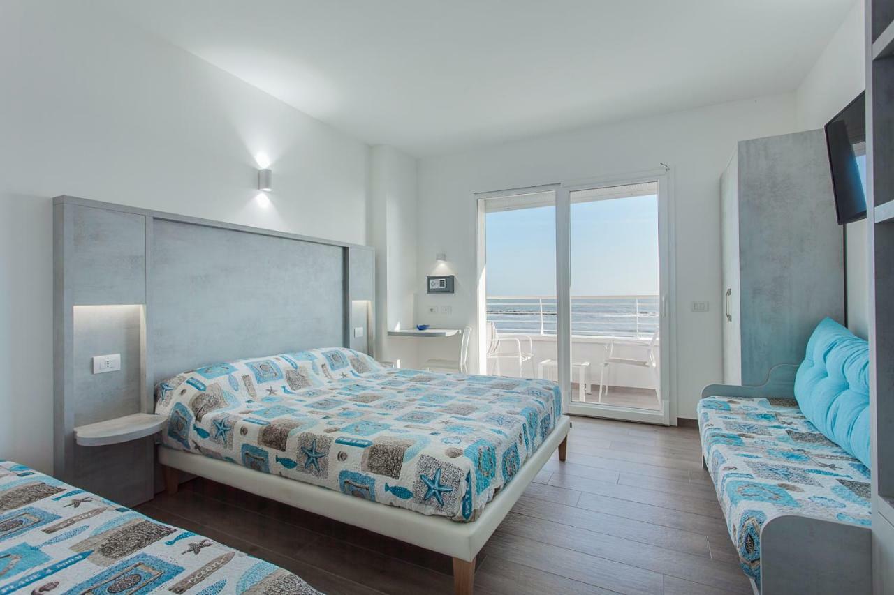 Superior Quadruple Room,789389235:JPEG