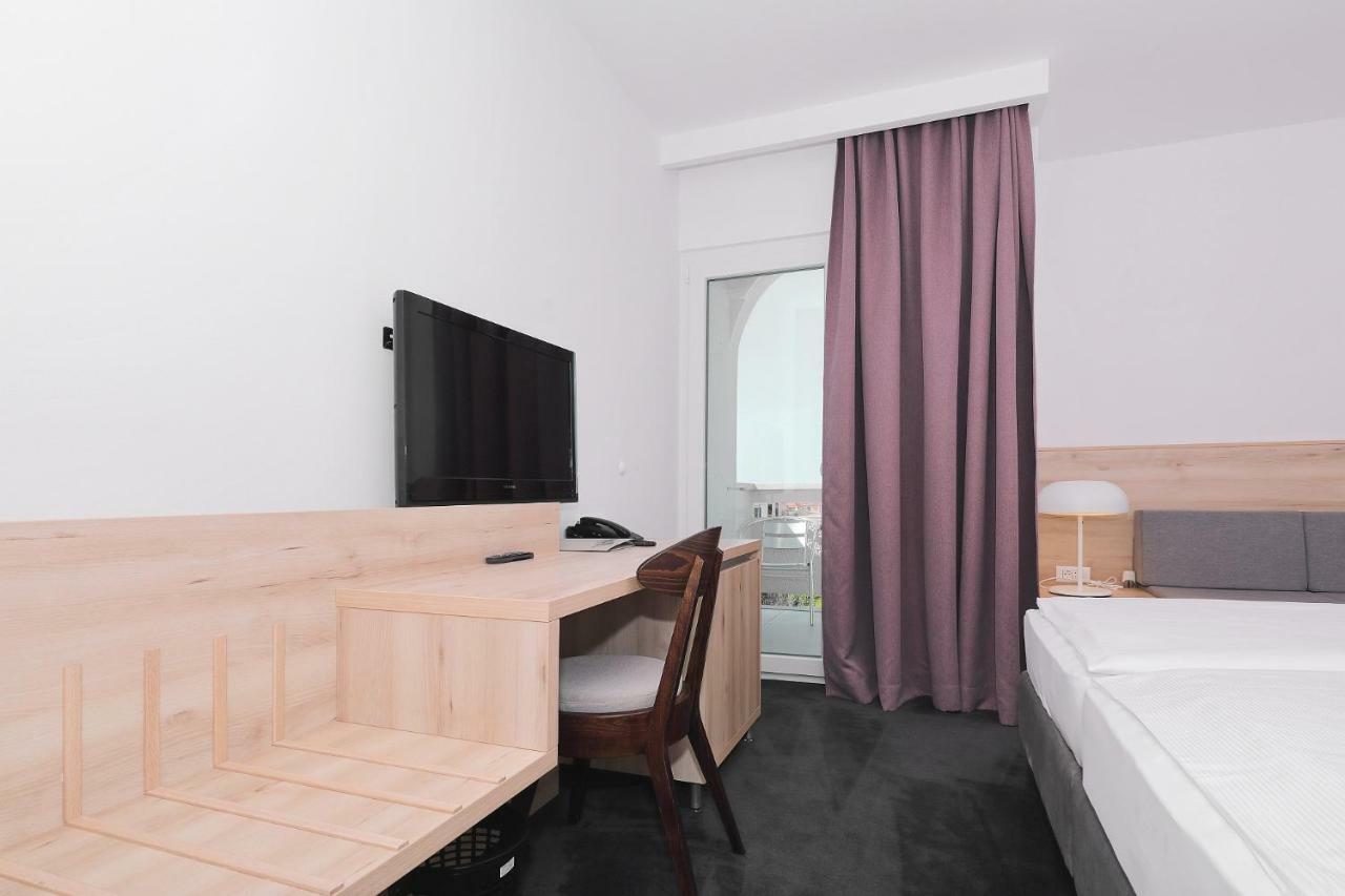 Premium Double Room Balcony