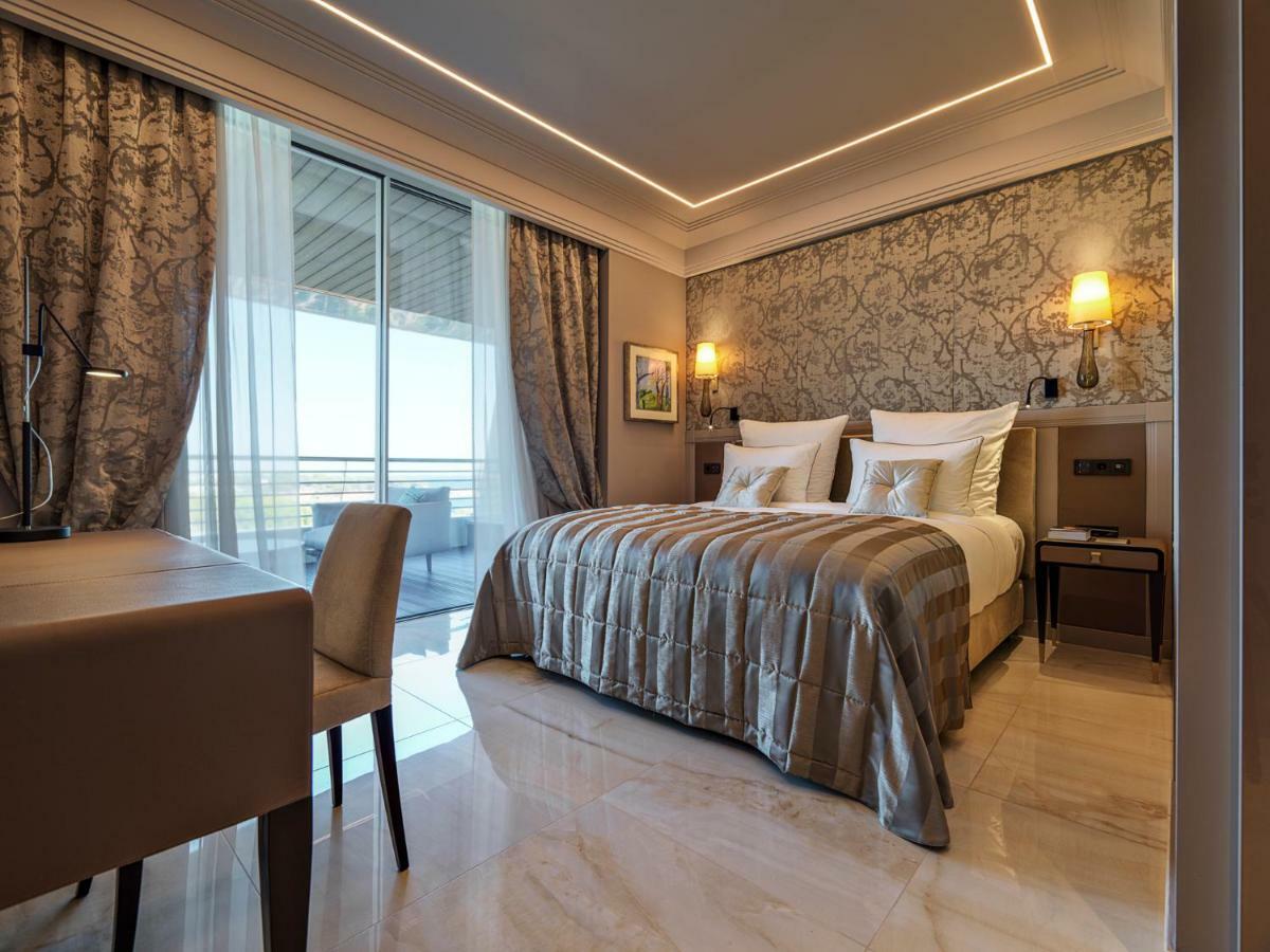 Queen Room Sea View