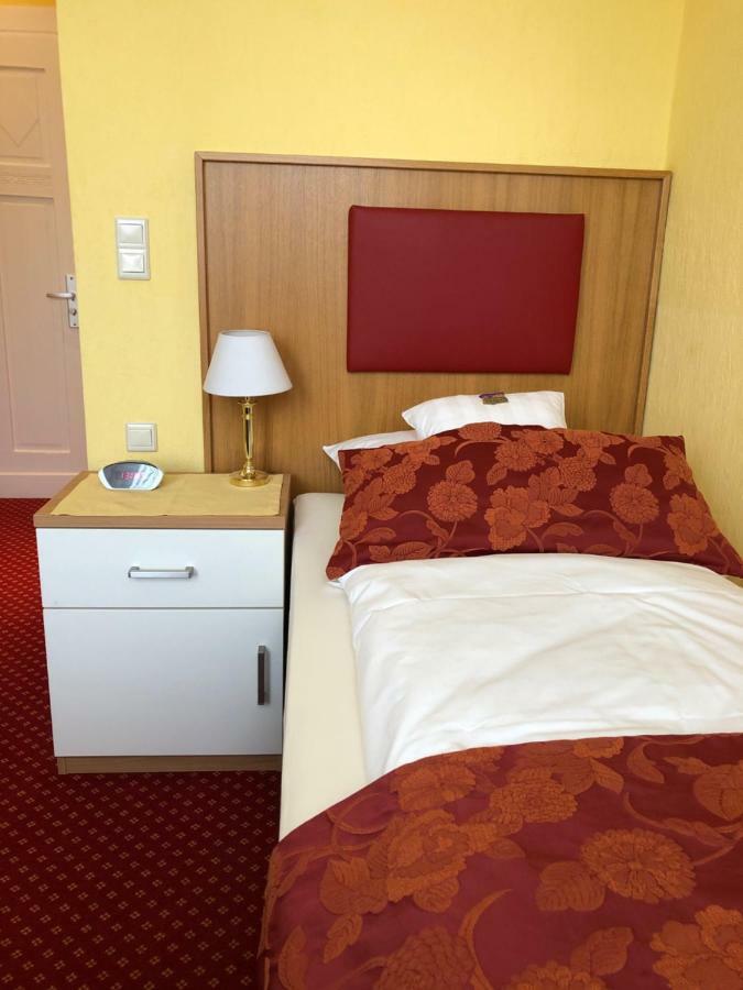 Single Room,789734031:JPEG