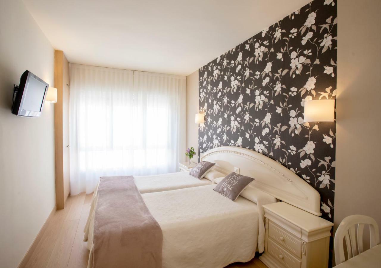 Twin Room,1214692099:JPEG