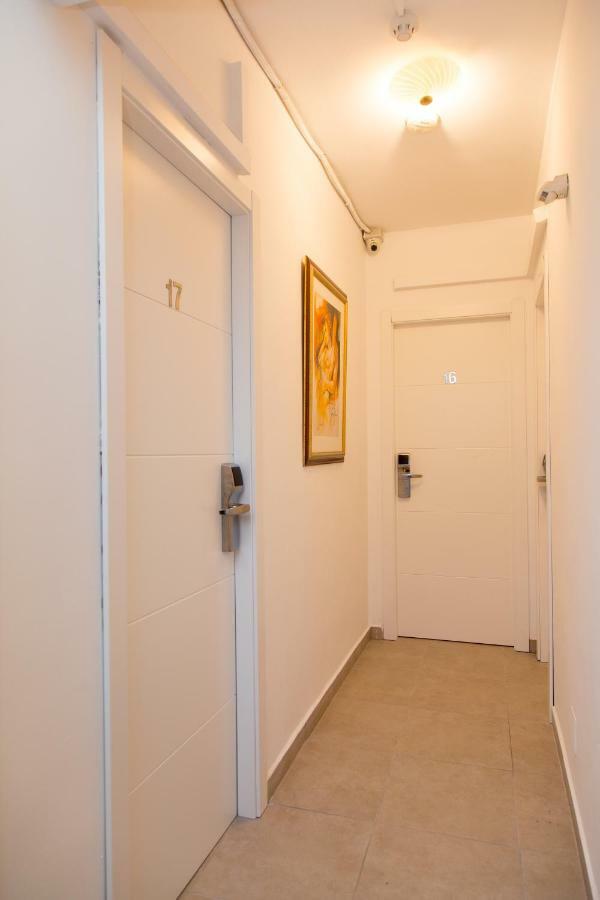 Triple Room,789925299:JPEG