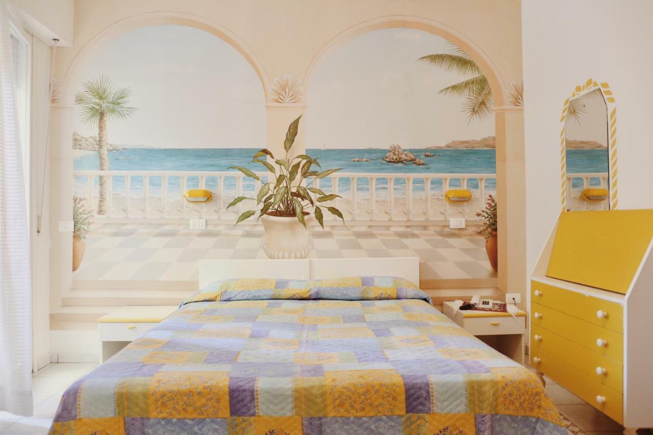 Standard Double or Twin Room,789982890:JPEG