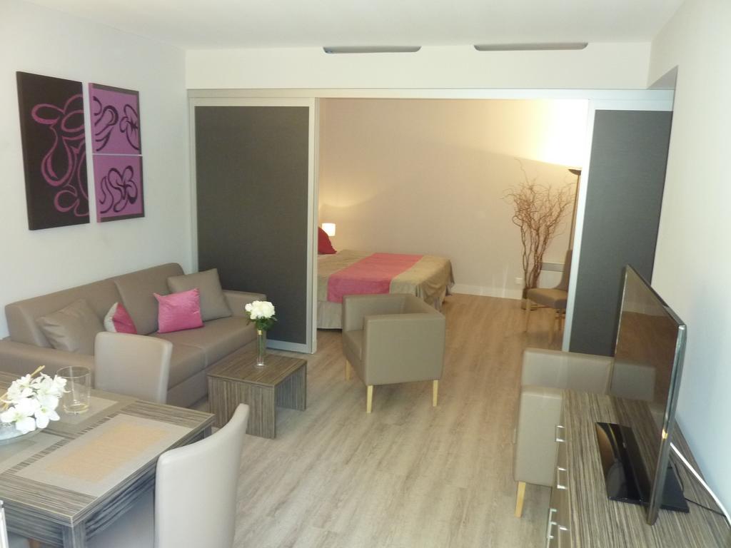 Two-Bedroom Apartment,79059156:JPEG