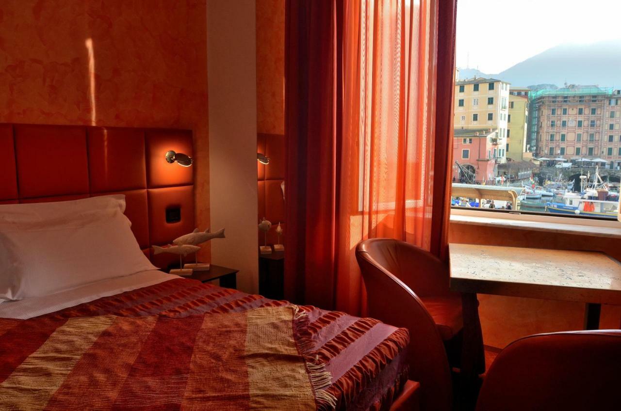 Double or Twin Room Sea View