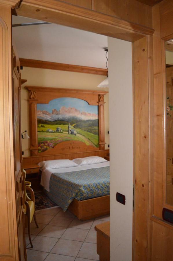 Single Room,790241412:JPEG
