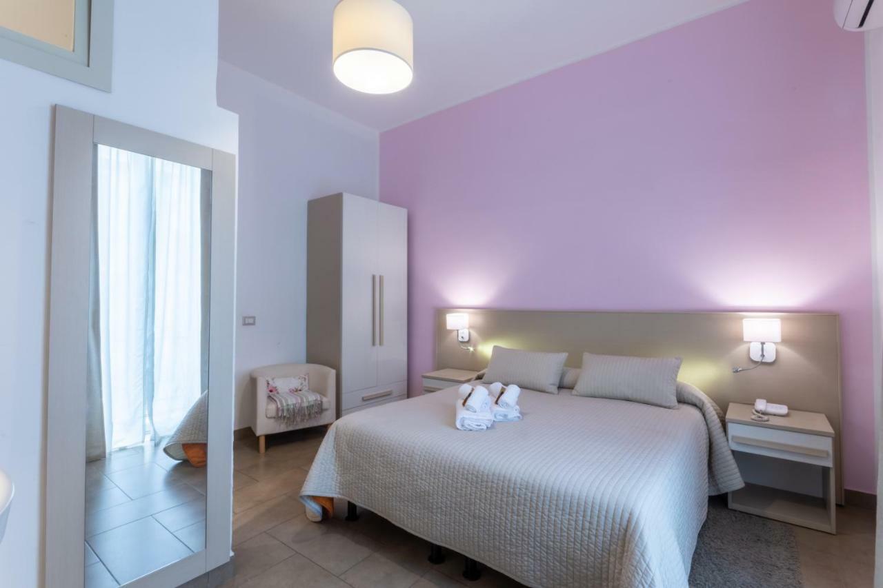 Double or Twin Room Private Bathroom