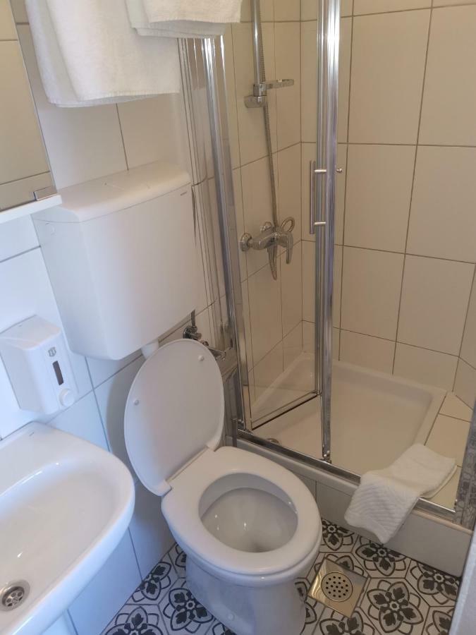 Single Room Balcony,999672975:JPEG