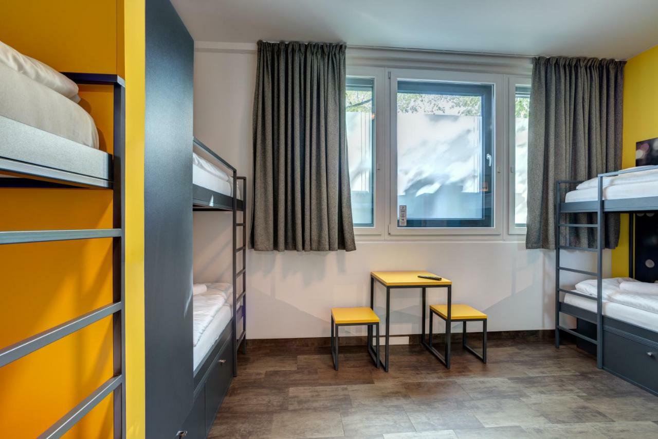 Bed 6-Bed Mixed Dormitory Room