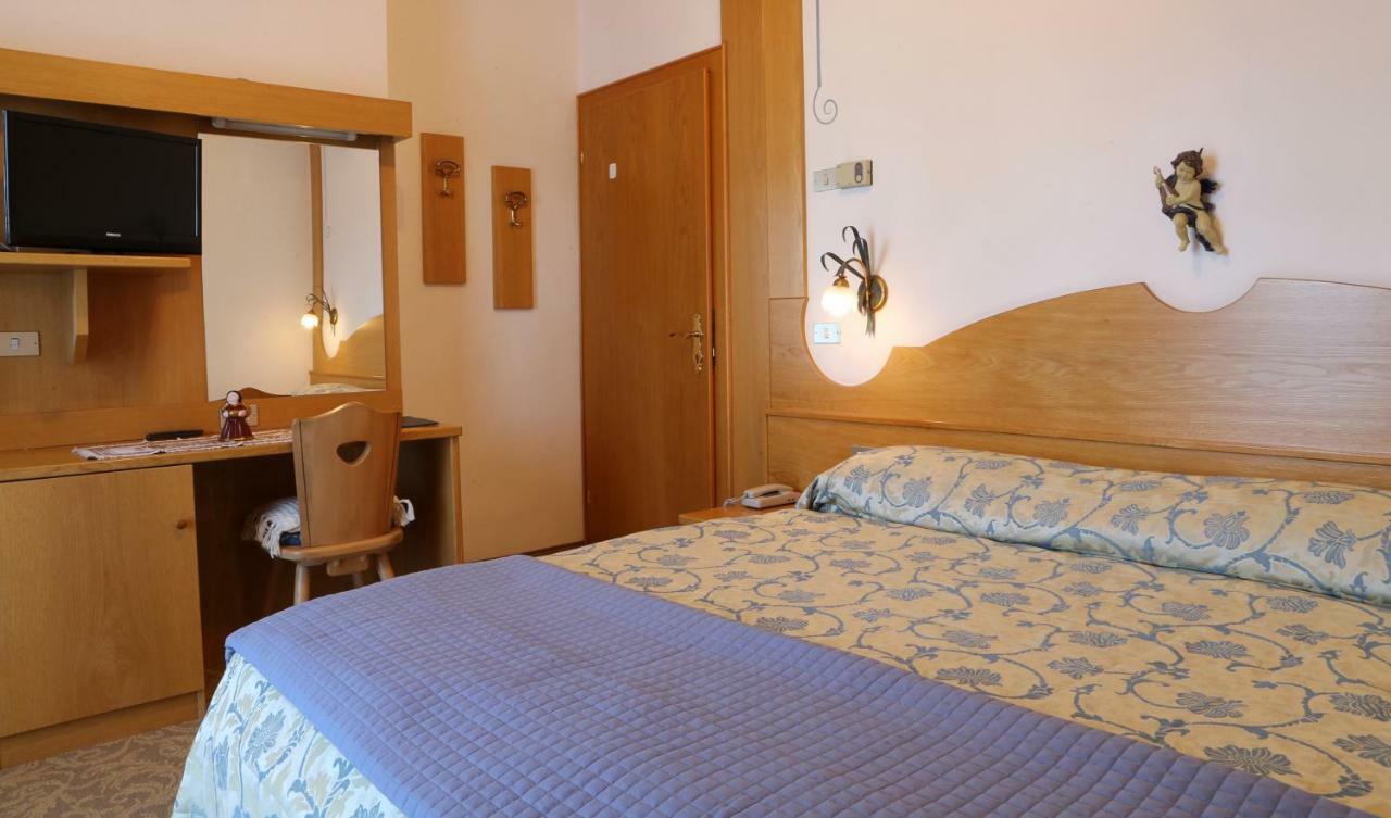 Standard Double or Twin Room Balcony,917189185:JPEG