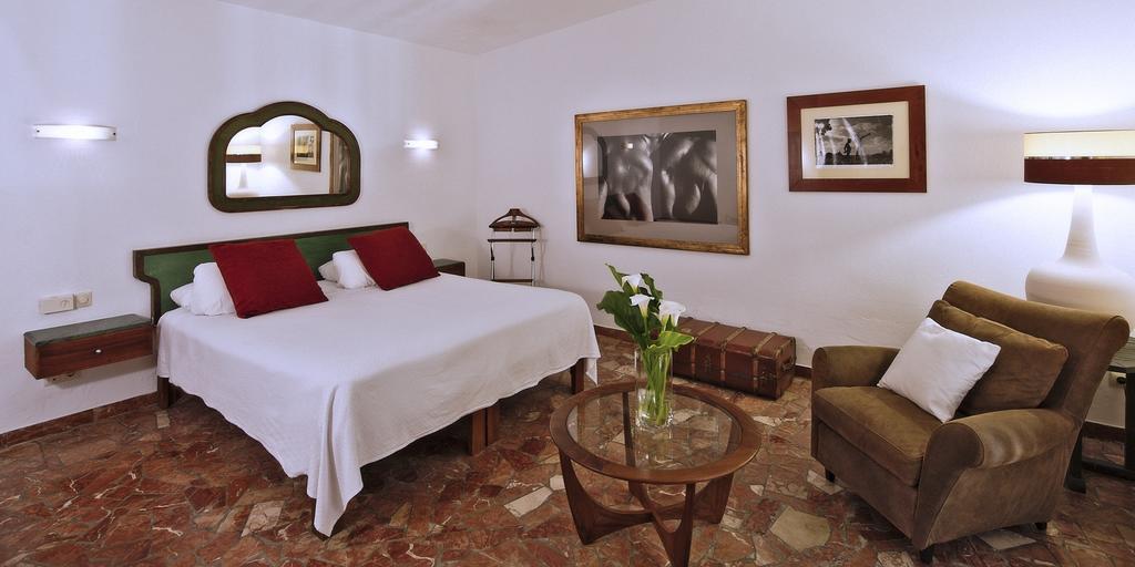 Double Room,1025115319:JPEG