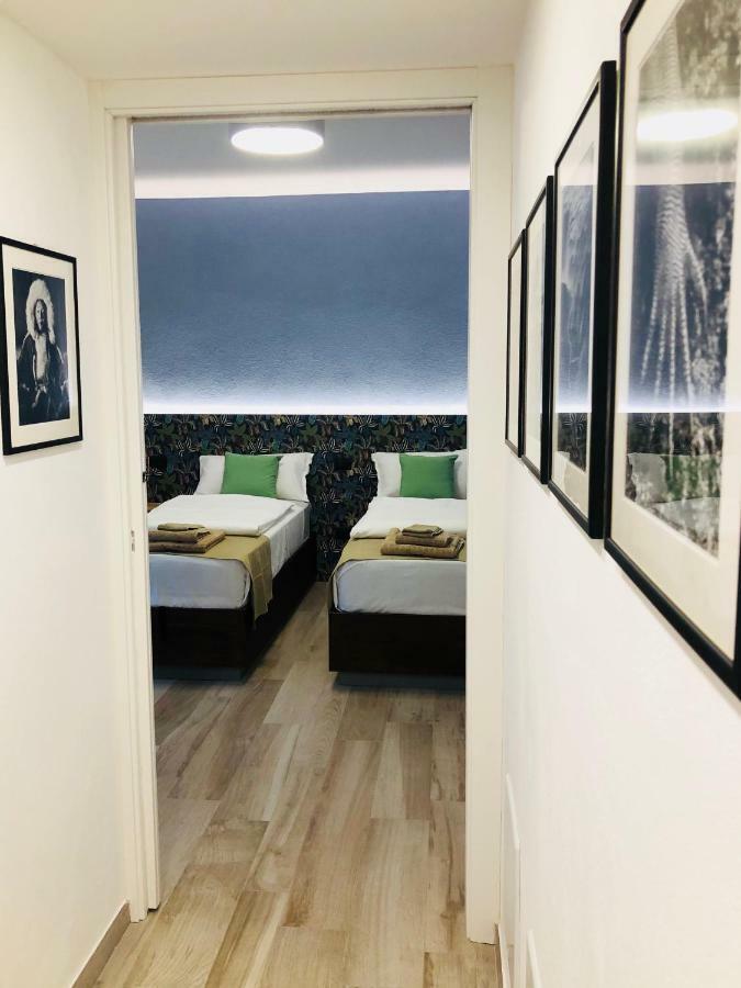 Double Room,795533175:JPEG